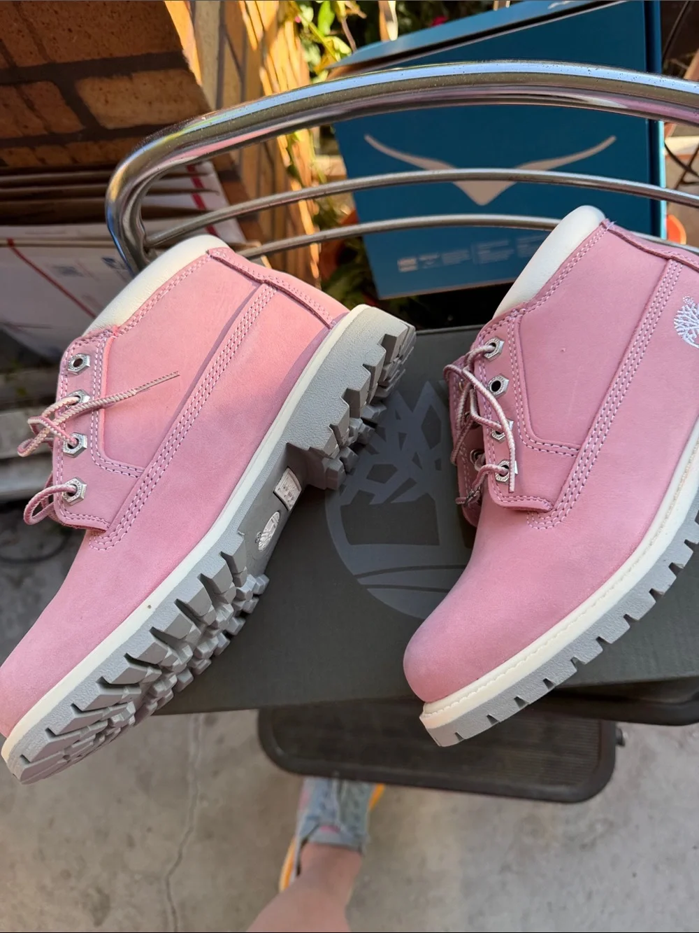 Timberland Pink Boots size 6 - Picture 3 of 7